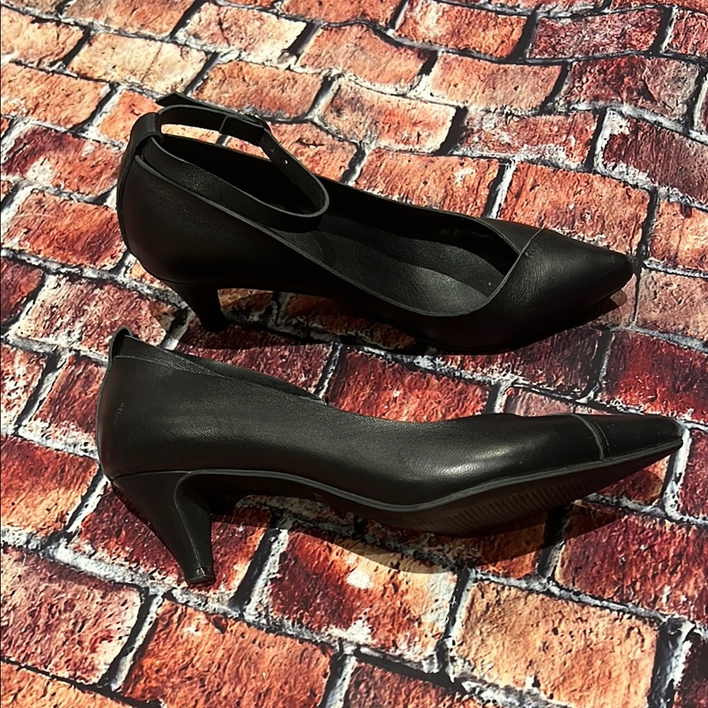 All Black Footwear Soft Leather Heels